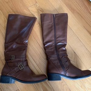 Cognac Color Arizona Boots Size 8M
